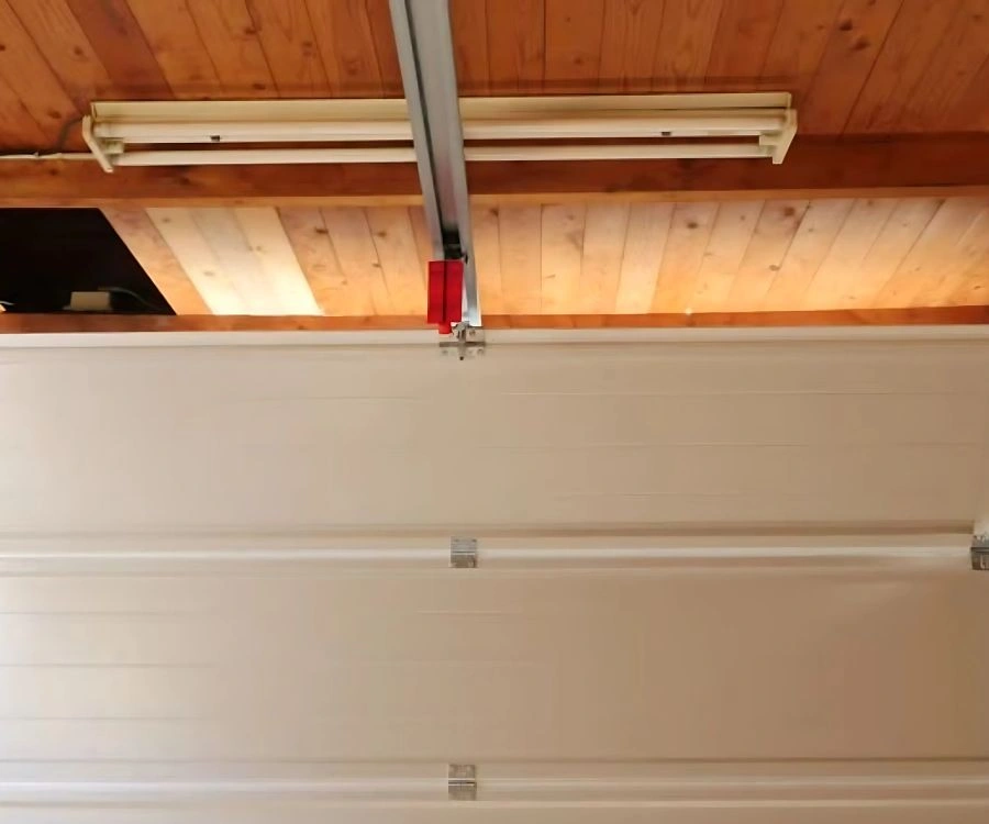 Garage Door Installation & Repair